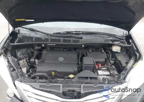 2011 Toyota Sienna Limited from USA, damaged, VIN 5TDDK3DC3BS027730